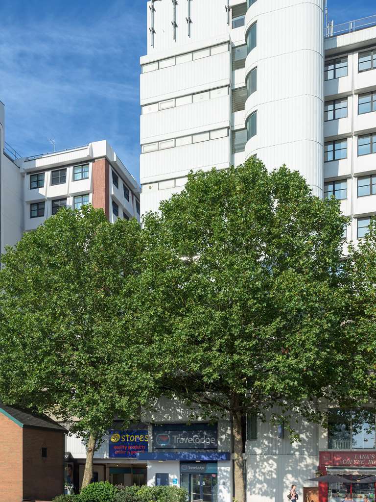 Travelodge Kingston Upon Thames Central London Exterior photo